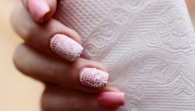 nail-designs-for-wedding-guests